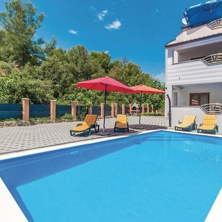 Villa Diana Pakostane Bagian luar foto