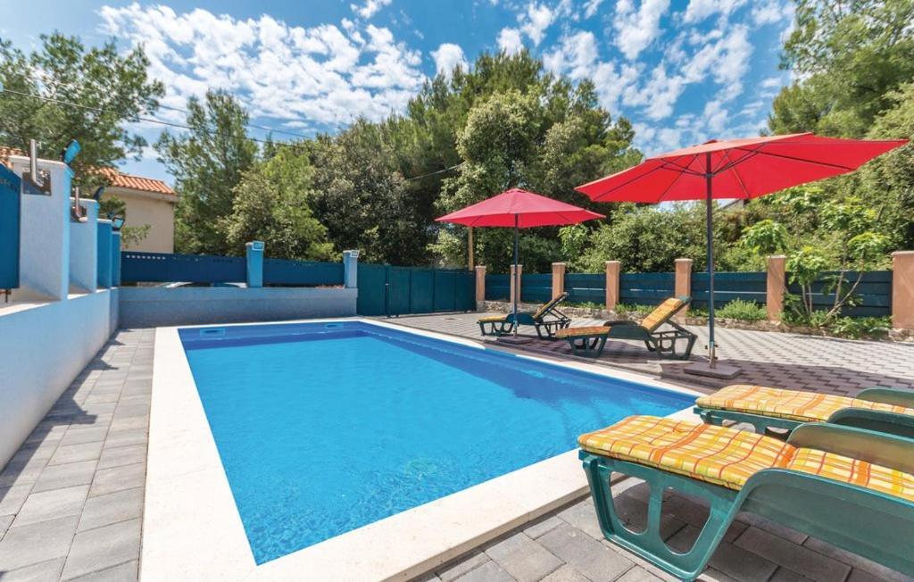 Villa Diana Pakostane Bagian luar foto