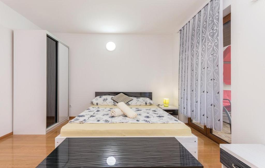 Villa Diana Pakostane Bagian luar foto