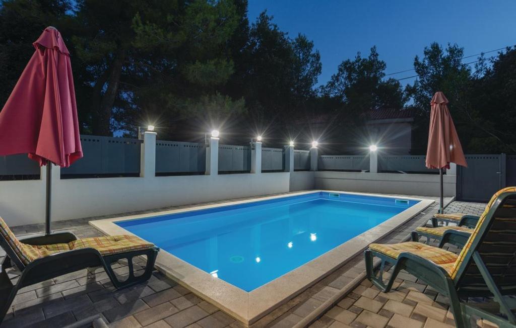 Villa Diana Pakostane Bagian luar foto