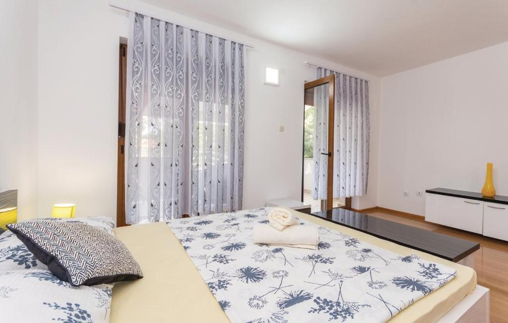Villa Diana Pakostane Bagian luar foto